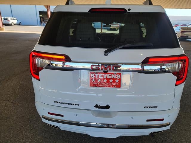 2023 GMC Acadia Denali