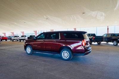 2023 Chevrolet Suburban LT