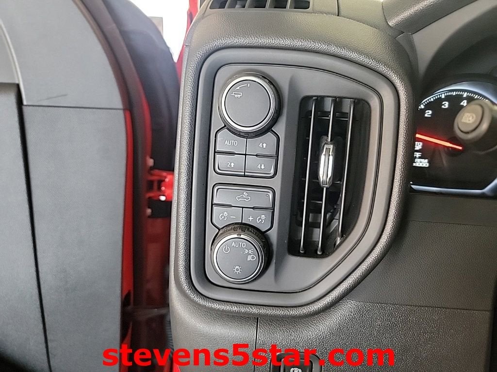 2023 Chevrolet Silverado 1500 Custom Trail Boss